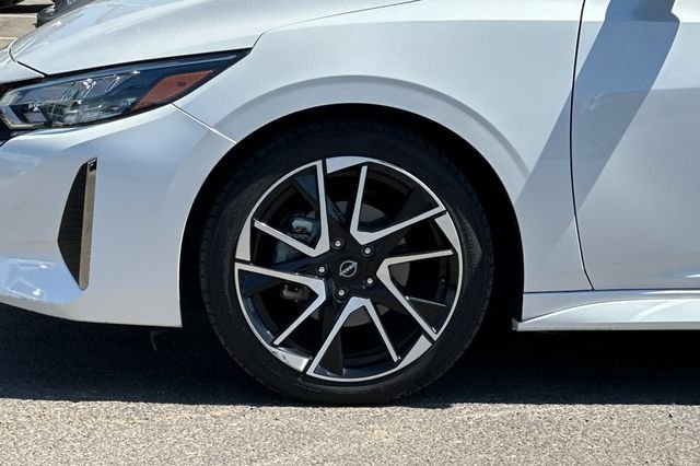 Used 2024 White Nissan SR image 23