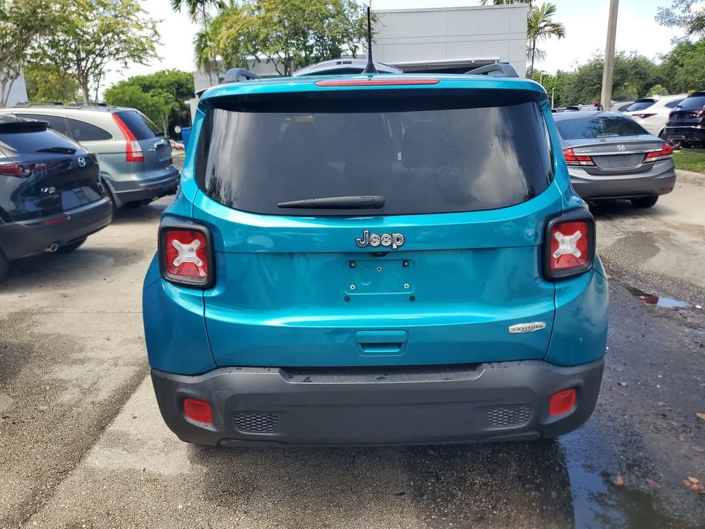 Used 2020 Blue Jeep Latitude image 7