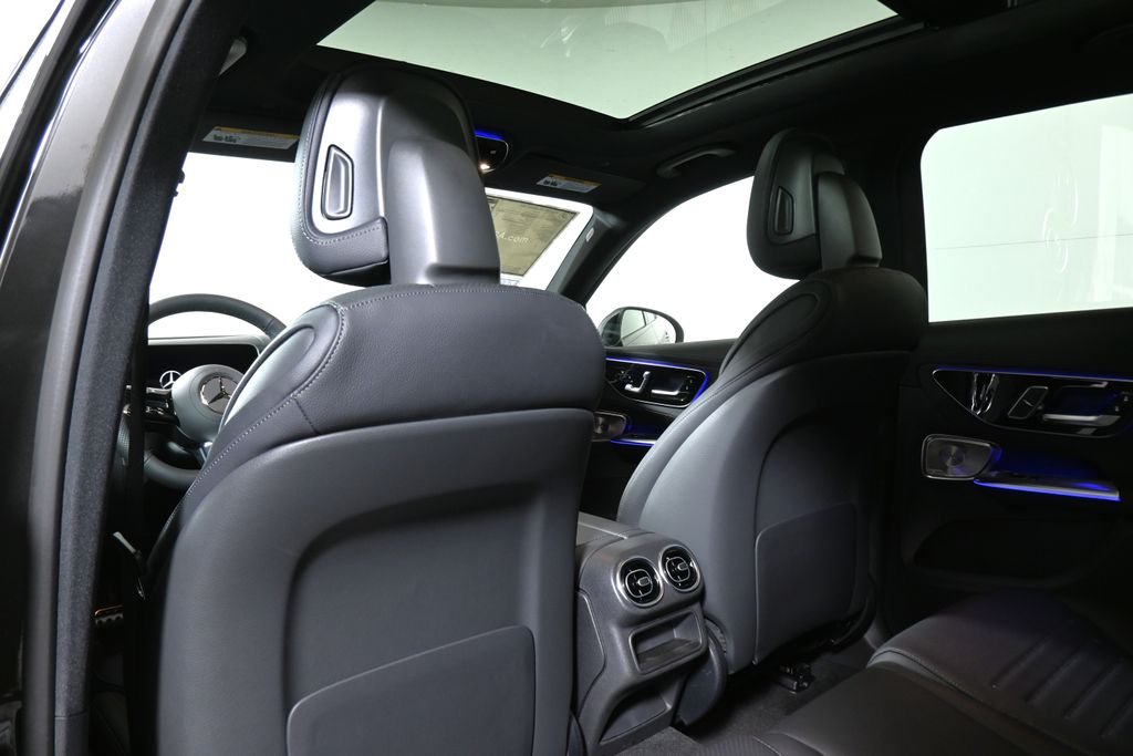 Used 2026 Graphite Grey Metallic Mercedes-Benz GLC 300 image 29