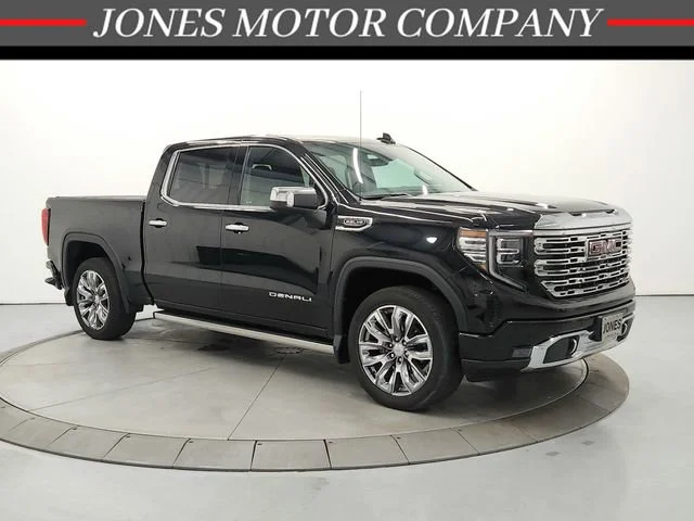 2023 GMC Sierra Denali 4WD Crew Cab Short Box's photo
