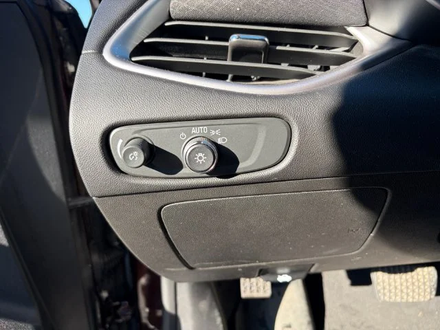 Used 2020 Red Chevrolet LS image 28