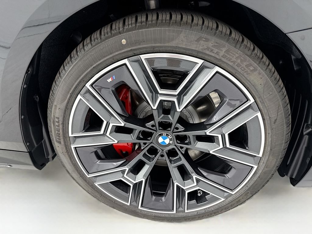 New 2027 Black Sapphire Metallic BMW 530i image 31