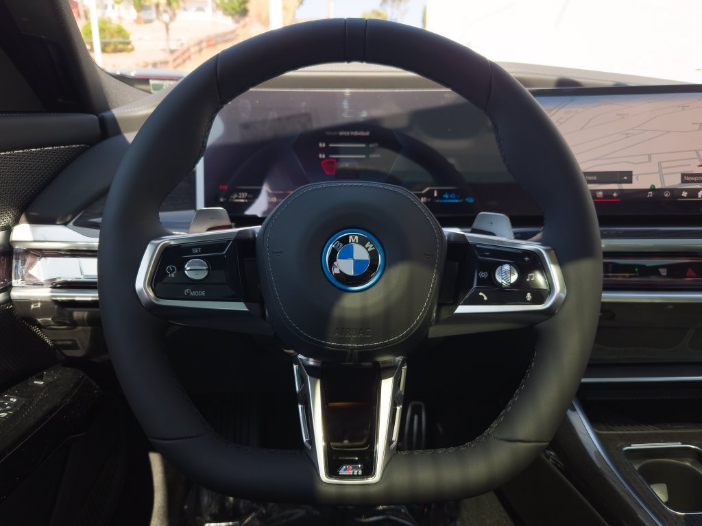 New 2026 Black Sapphire Metallic BMW 750e xDrive image 14