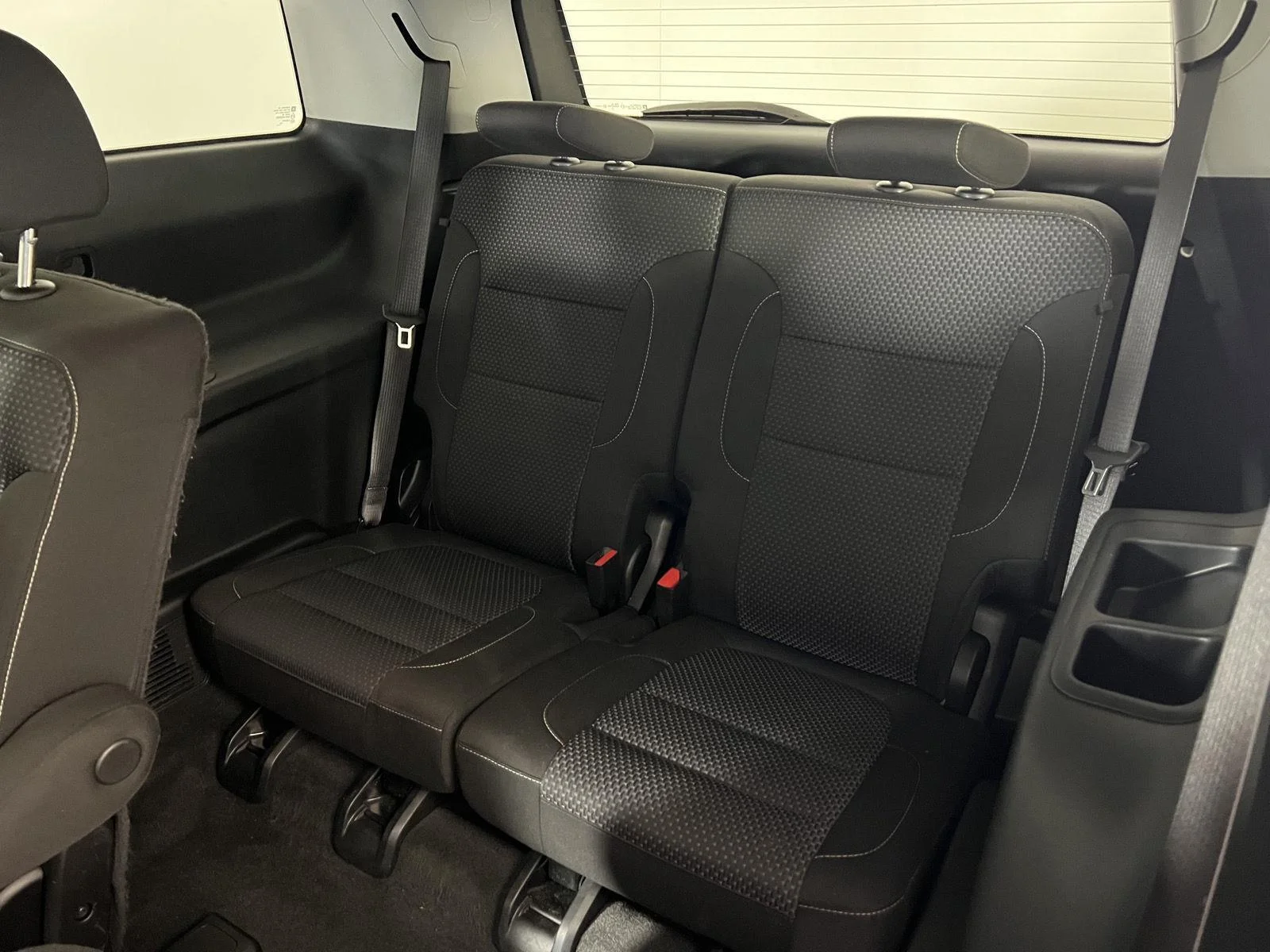 Used 2023 Ultra Blue Metallic GMC SLE image 21