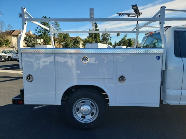 2025 Ford F-350 Super Duty XL - Photo 17