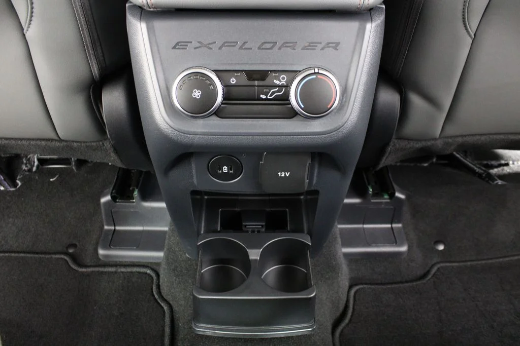 New 2026 Agate Black Metallic Ford Active image 17