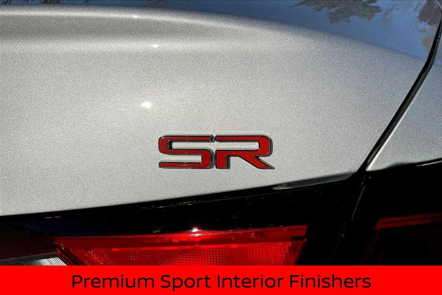 2025 Nissan Altima SR - Photo 12