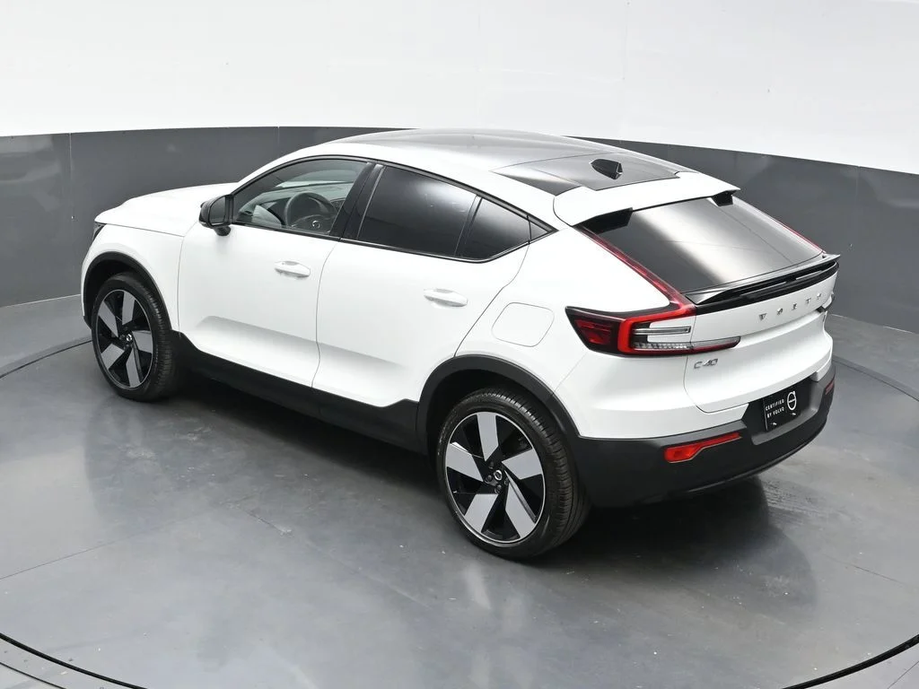 Certified Used 2023 Crystal White Volvo Plus image 37