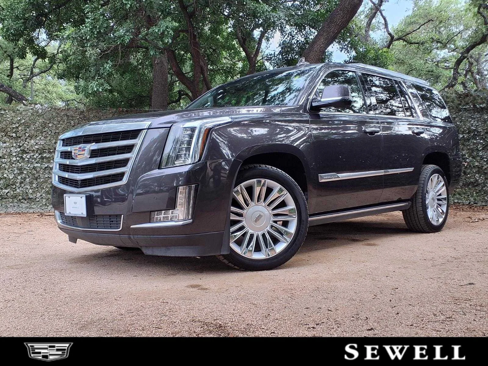 2015 Cadillac Escalade AWD Premium's photo