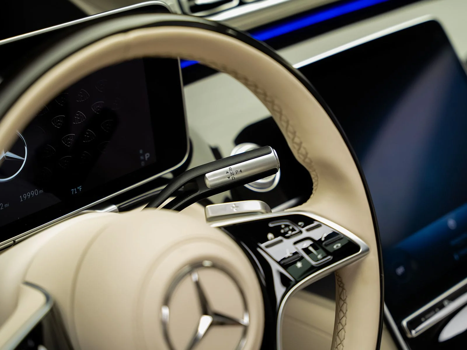 Used 2024 Silver Mercedes-Benz Maybach S 580 image 59