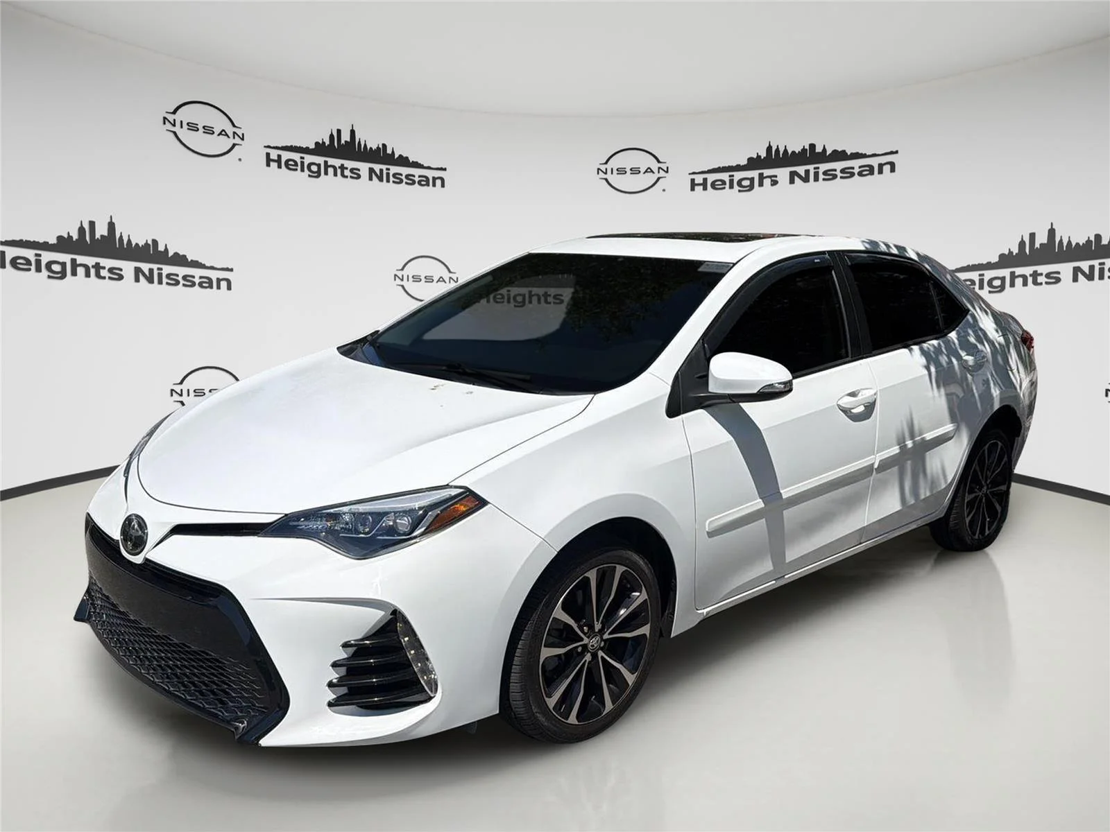 2017 Toyota Corolla XSE AT's photo