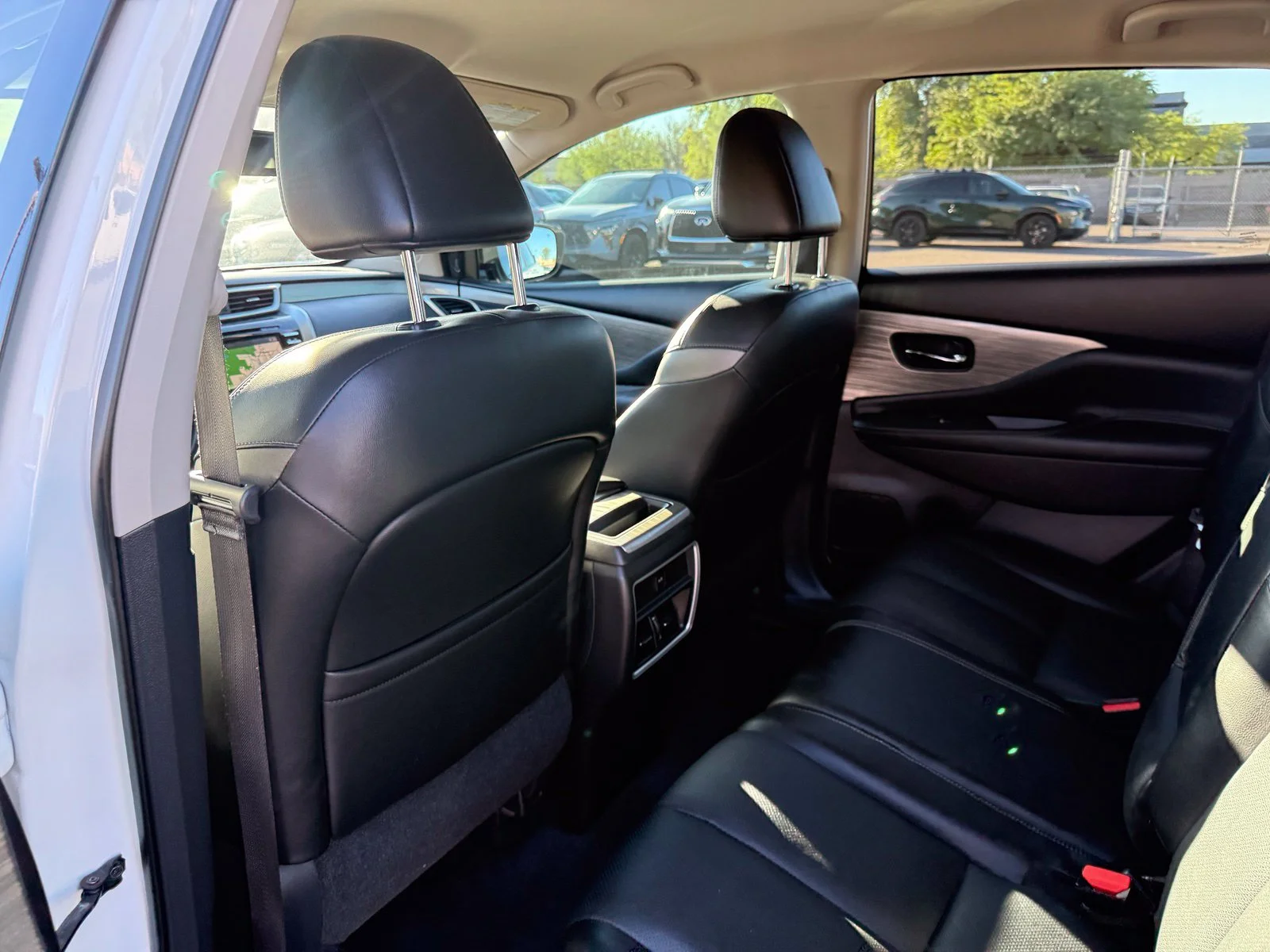 Used 2017 Pearl White Nissan SL image 10