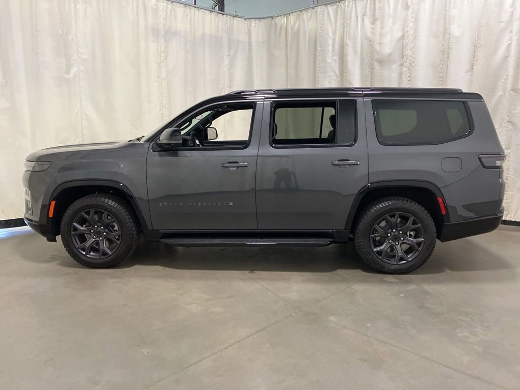 New 2026 Baltic-Gray Metallic Clear-Coat Exterior Paint Jeep Upland image 27