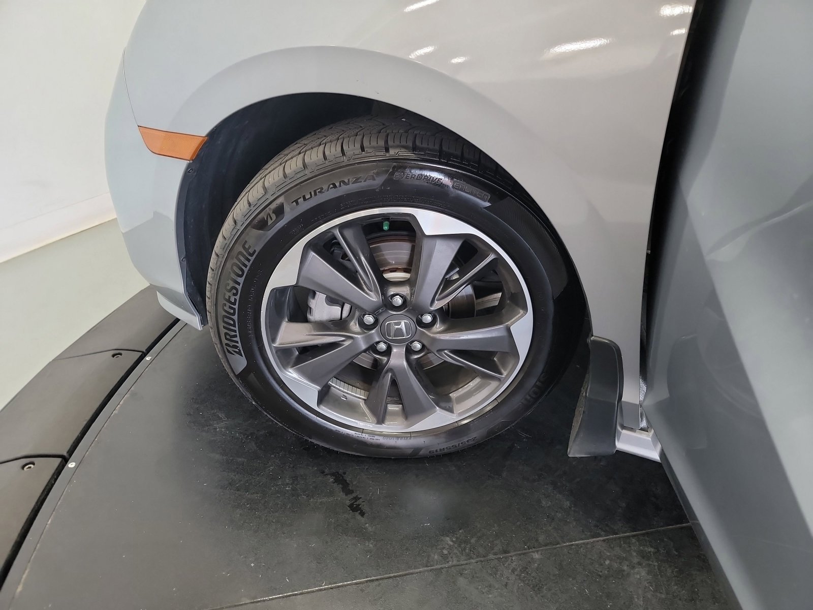 Certified Used 2024 Lunar Silver Metallic Honda Elite image 30