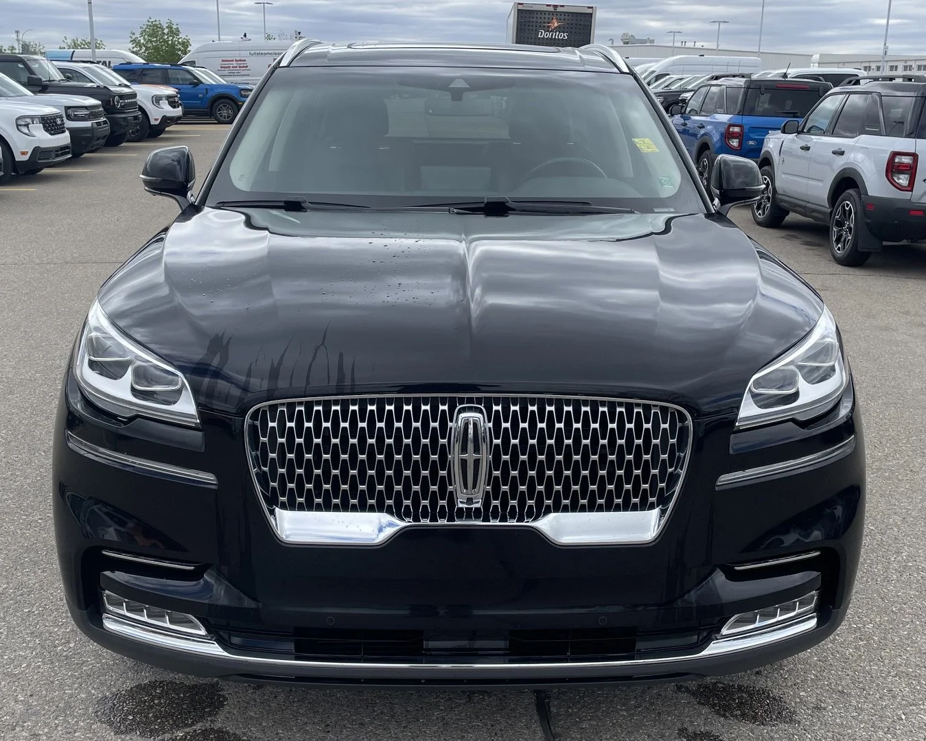 Used 2020 Black Lincoln RESERVE AWD **New Arrival** image 8