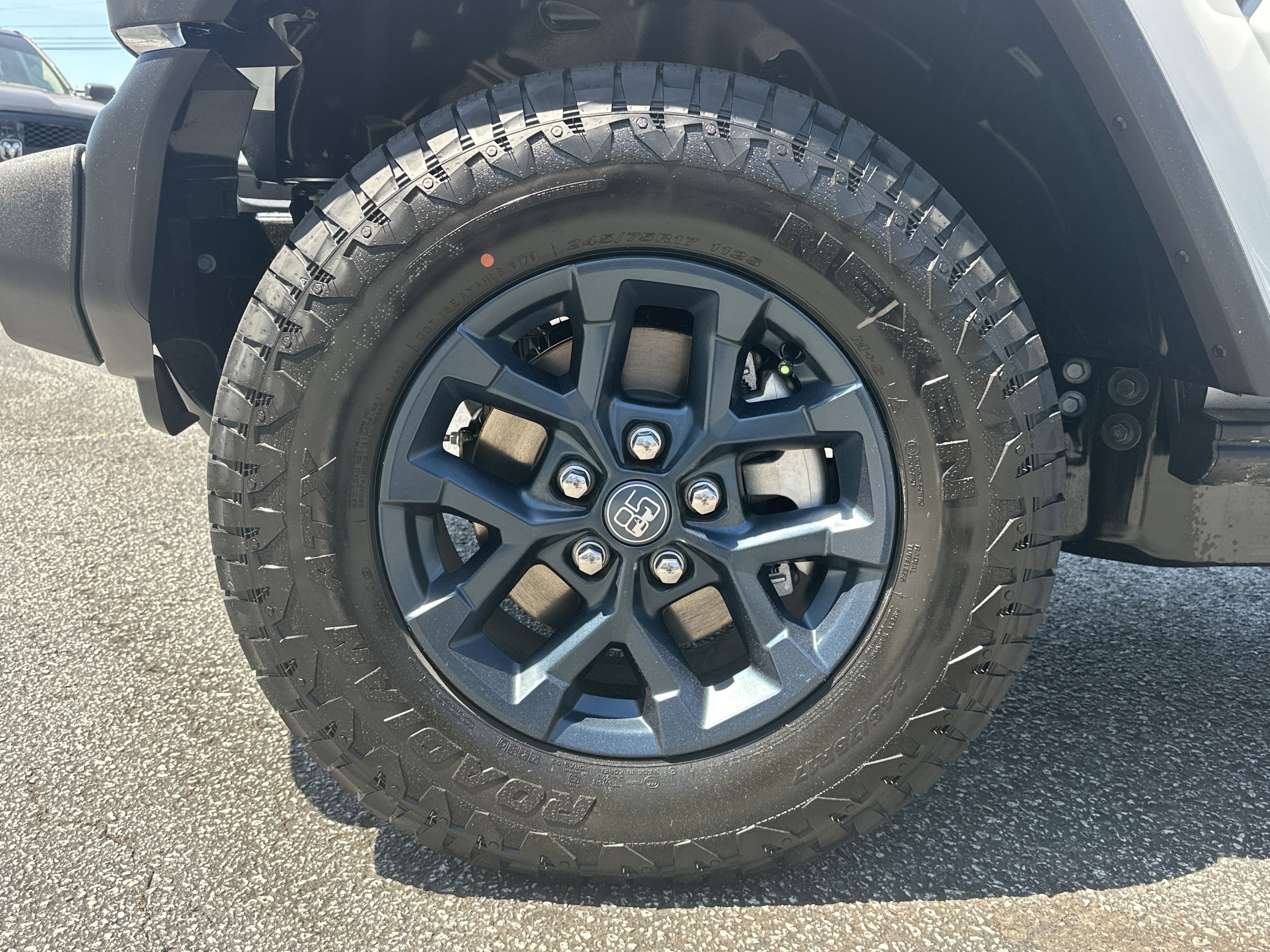 New 2026 Bright White Clear-Coat Exterior Paint Jeep 85th Anniversary image 12