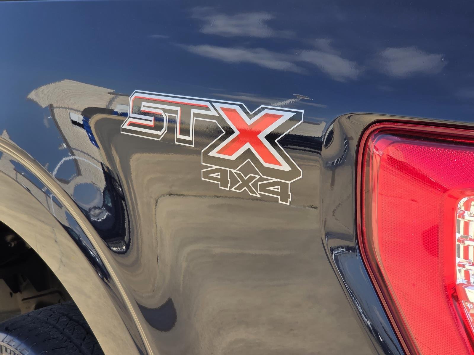 Used 2023 Antimatter Blue Ford XL image 8