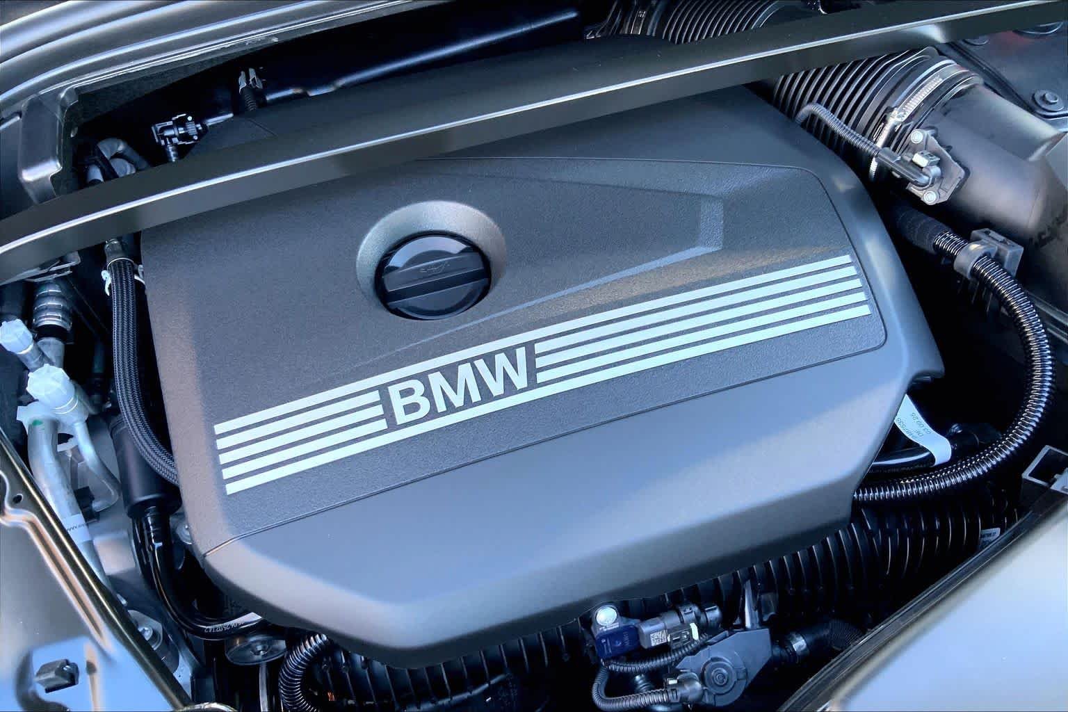 Used 2026 Jet Black BMW xDrive28i image 17