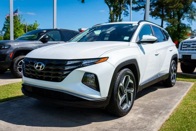 Used 2022 Quartz White Hyundai SEL image 11