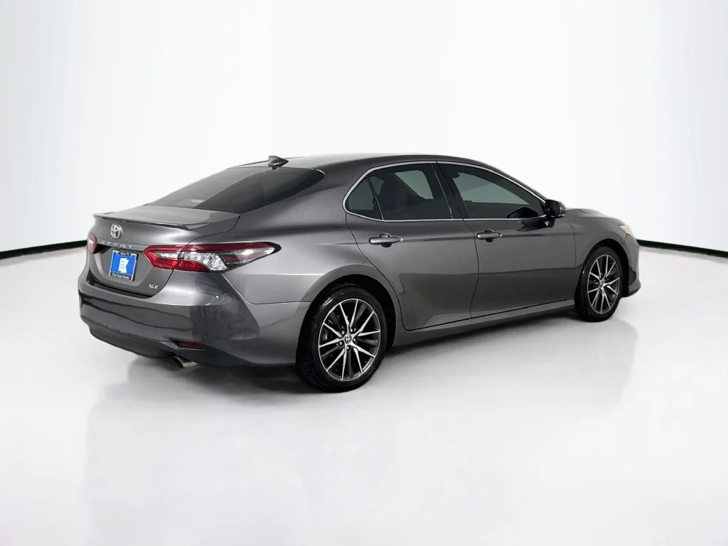 Used 2021 Predawn Gray Mica Toyota XLE image 7