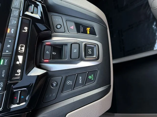 Used 2023  Honda EX-L image 25