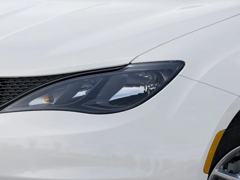 New 2027 Bright White Clear-Coat Exterior Paint Chrysler LX image 12