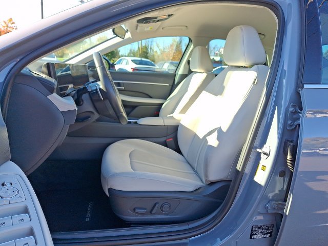 2024 Hyundai Sonata Hybrid SEL - Photo 13
