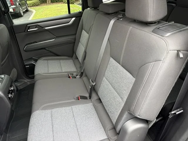 New 2026 Sterling Metallic GMC Elevation image 18
