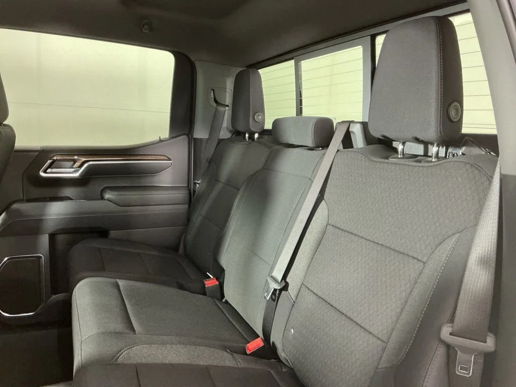 New 2026 White Chevrolet LT image 6