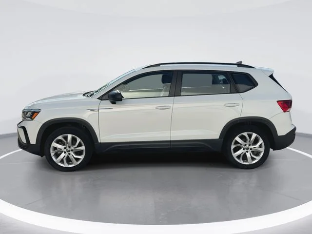 Used 2023 White Volkswagen 1.5T S image 6
