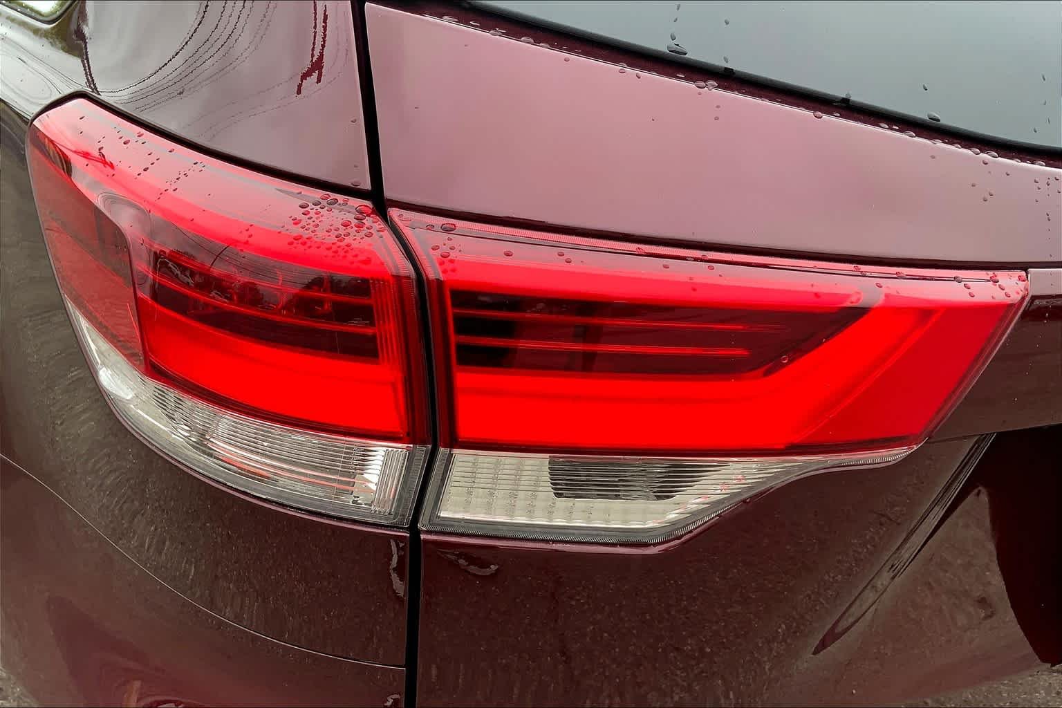 Used 2019 Ooh La La Rouge Mica Toyota LE image 23