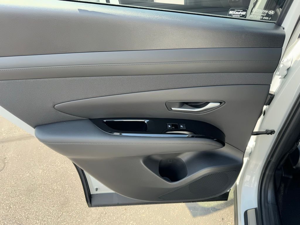 2025 Hyundai Tucson Limited - Photo 21