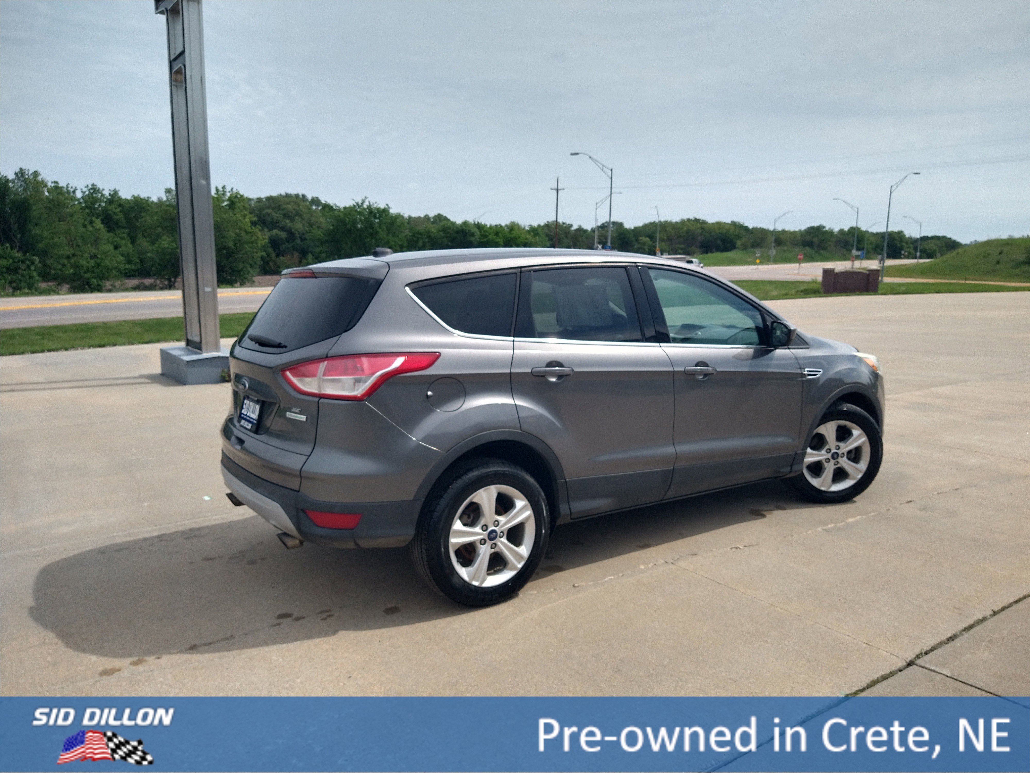 Used 2014 Sterling Gray Metallic Ford SE image 11