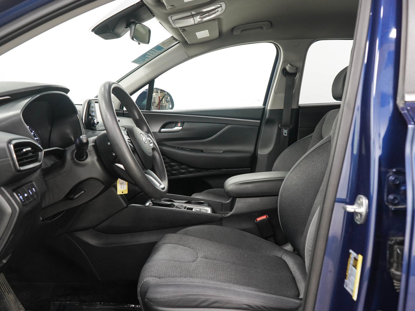 2020 Hyundai Santa Fe SE - Photo 22