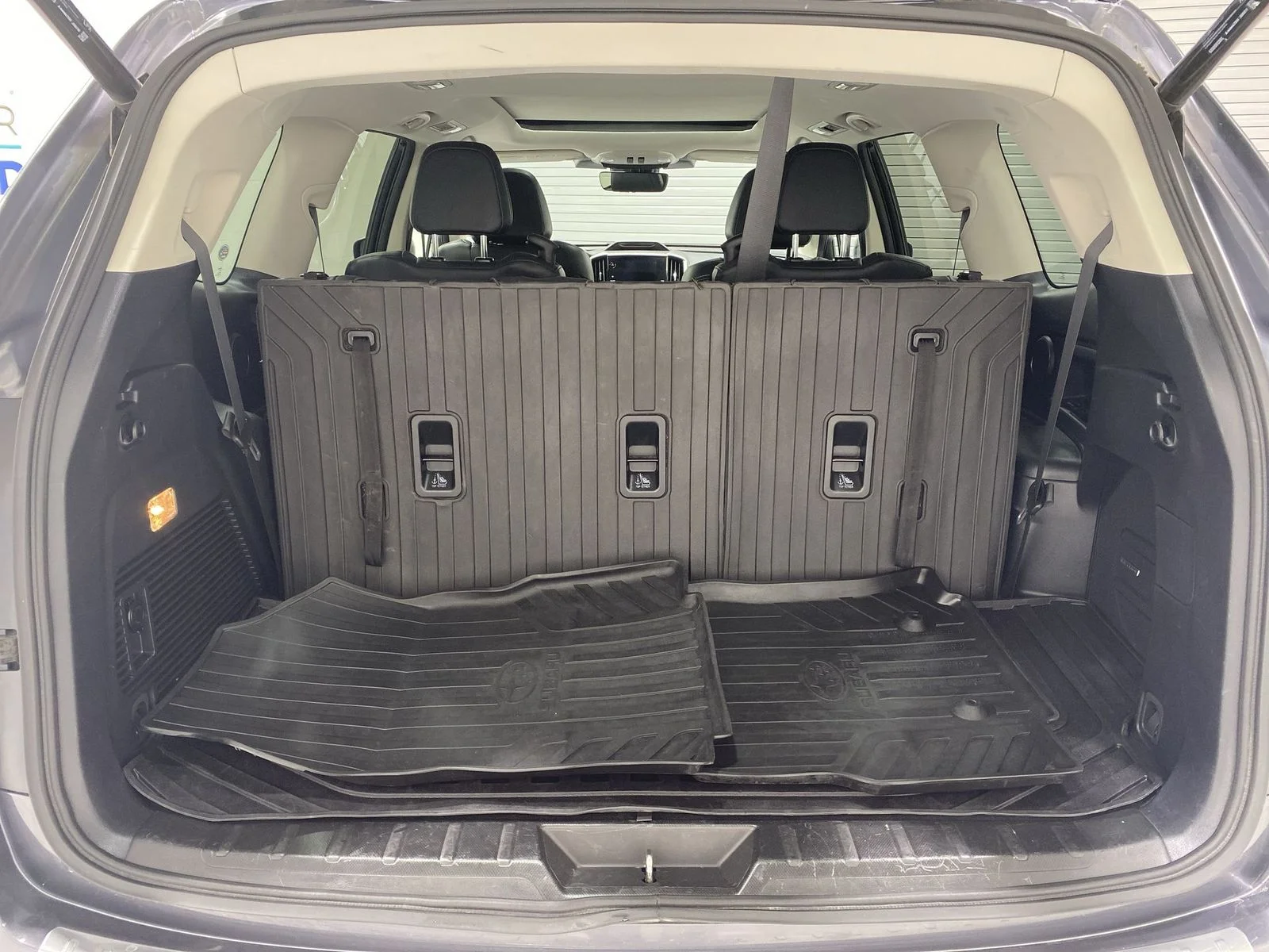 2023 Subaru Ascent Limited - Photo 25