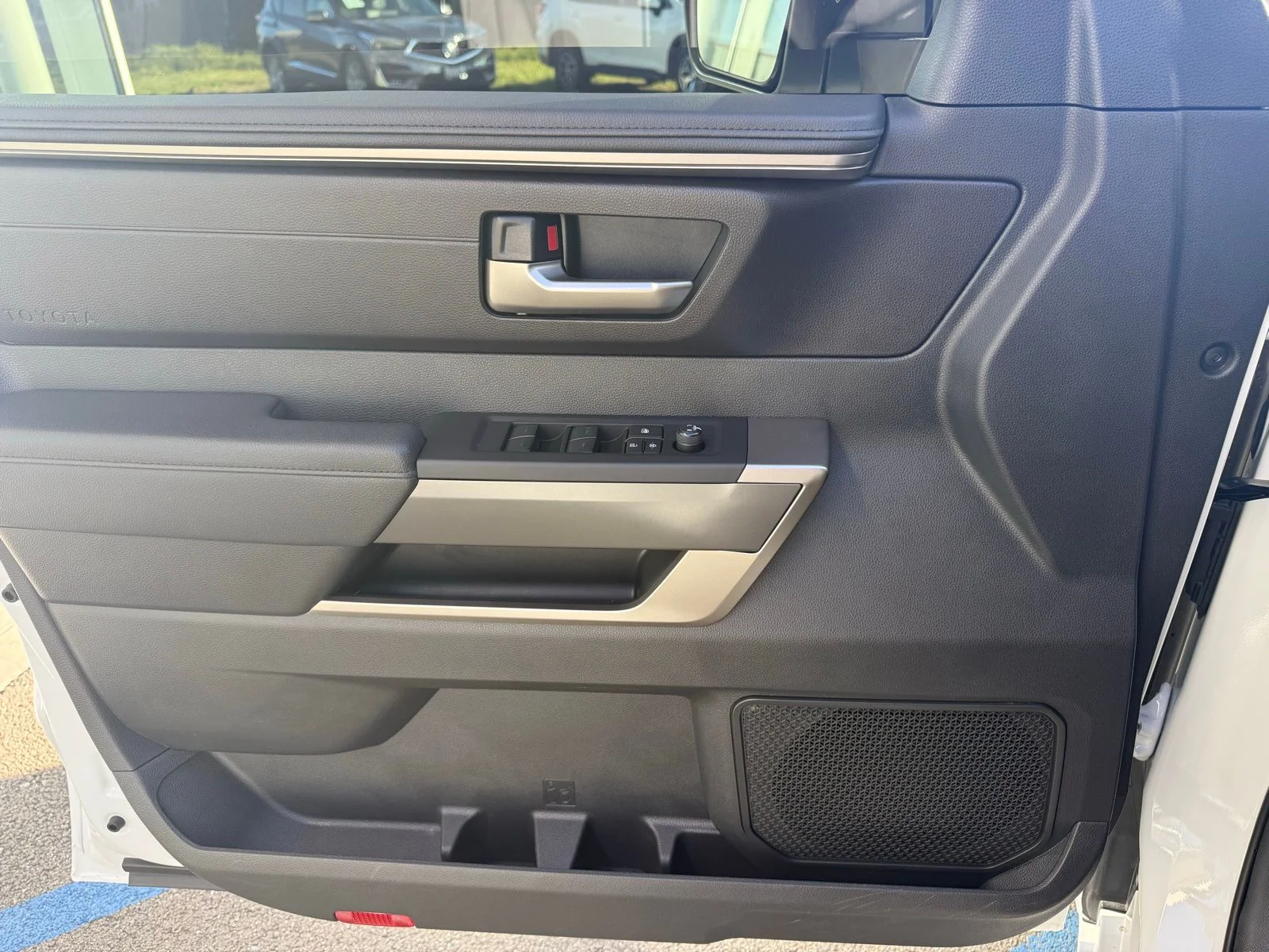 2024 Toyota Tundra SR5 - Photo 12