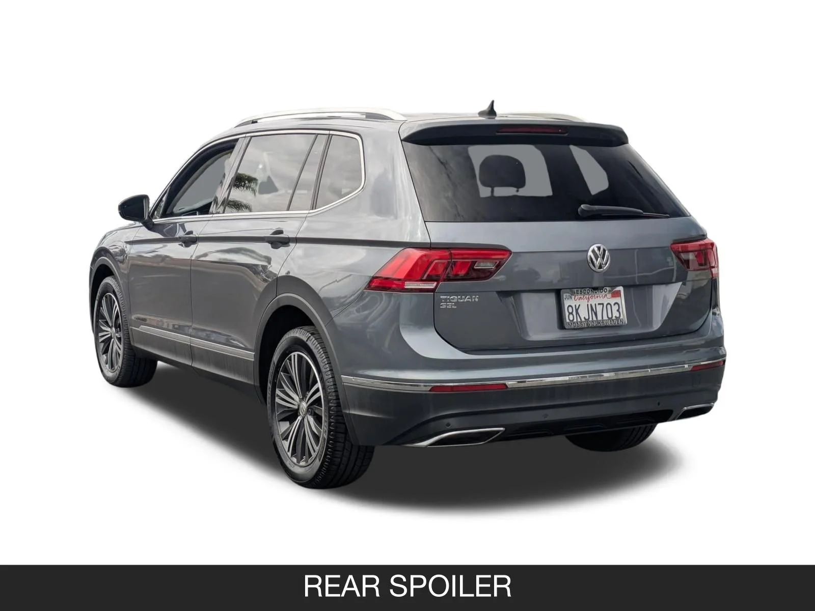 Used 2019 Platinum Gray Metallic Volkswagen SE image 7