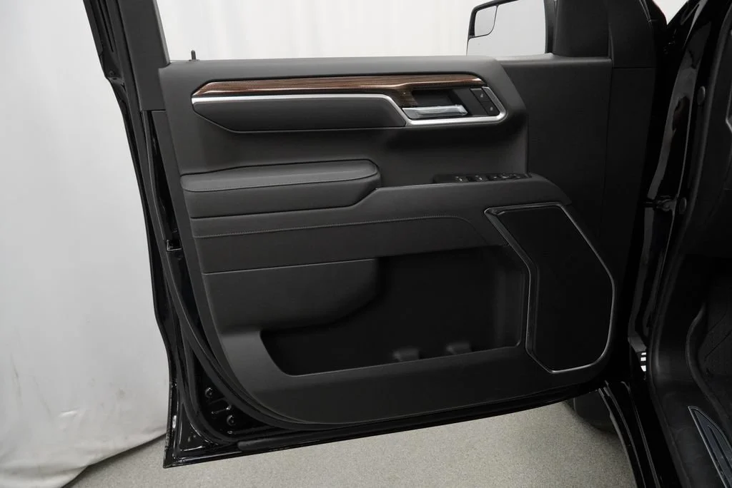 New 2026 Black Chevrolet LT image 21