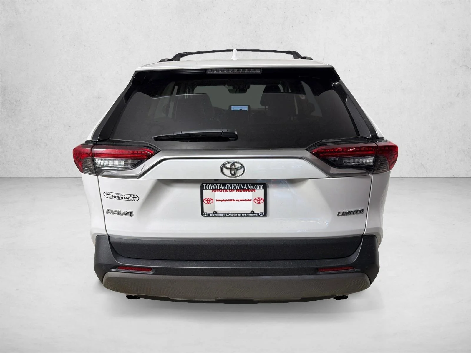 Used 2024 Wind Chill Pearl [ Toyota Limited image 5