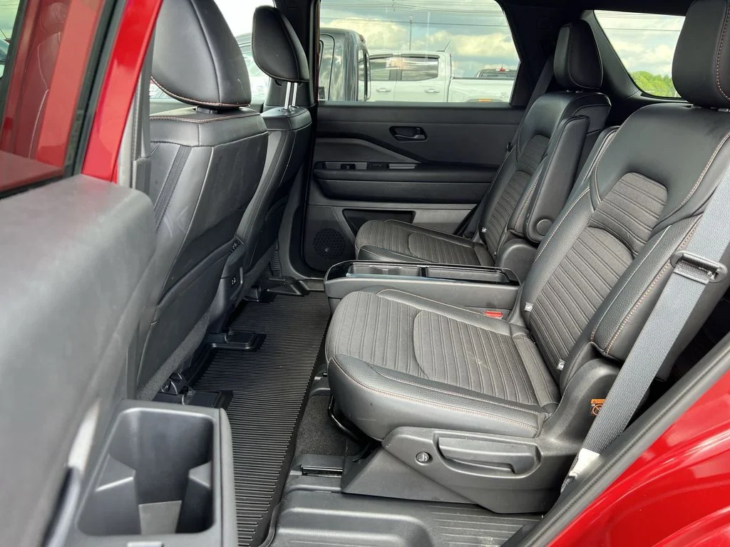 Used 2023 Red Nissan Rock Creek image 22