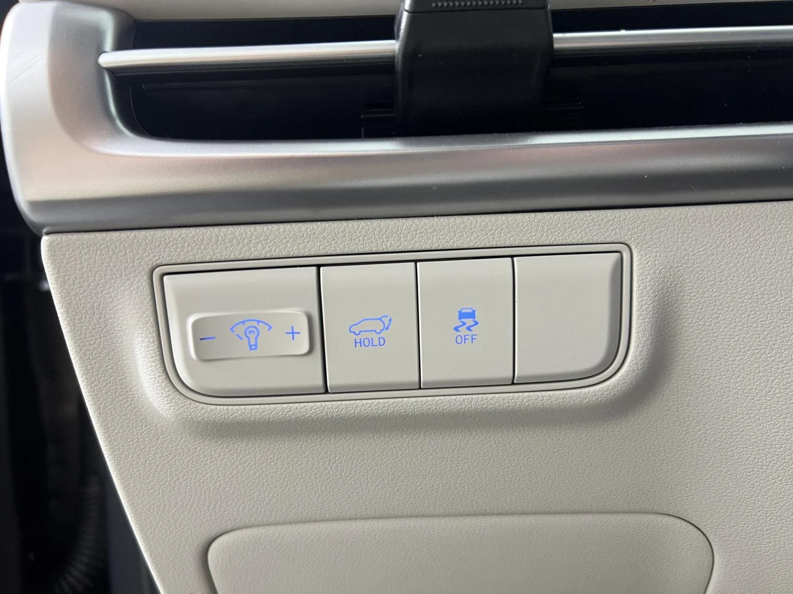 Used 2025 Ecotronic Gray Matte Hyundai SEL image 17
