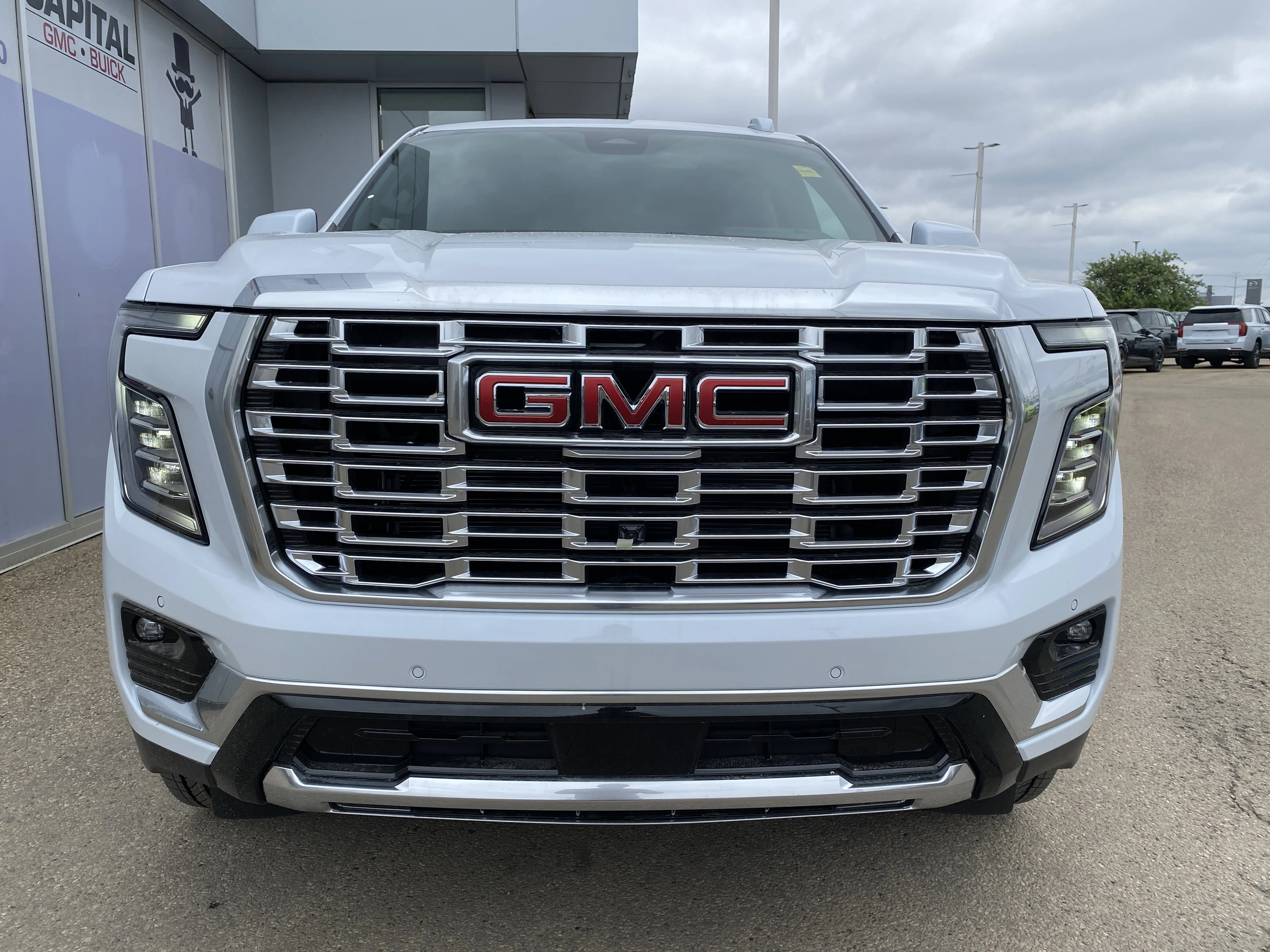 New 2026 GLACIER WHITE TRICOAT GMC Denali image 9