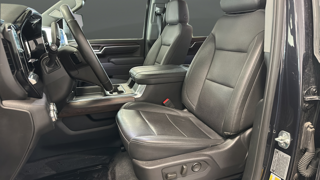 Used 2025 Titanium Rush Metallic GMC SLT image 9