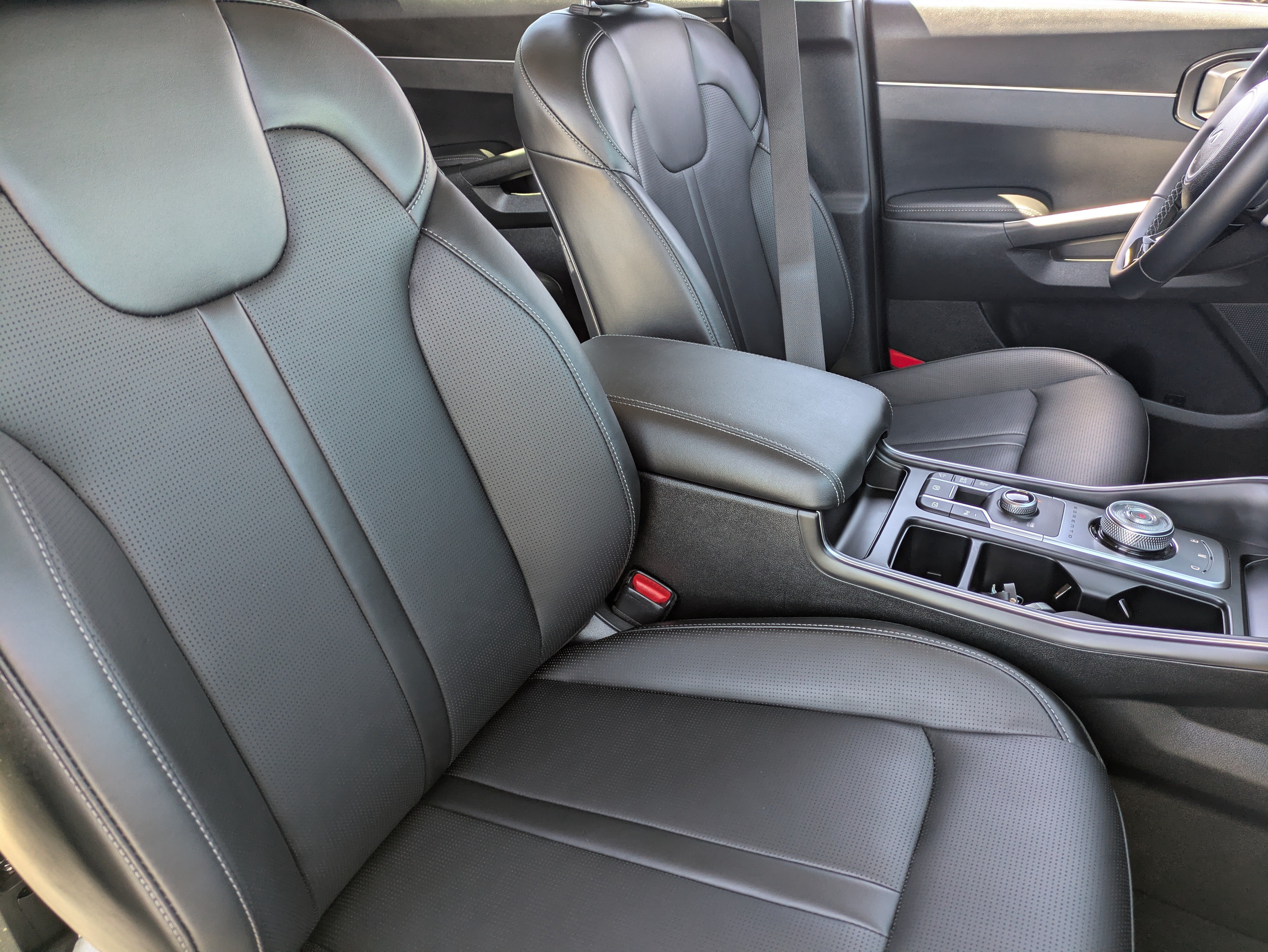 Used 2025 Cityscape Green Kia EX image 11