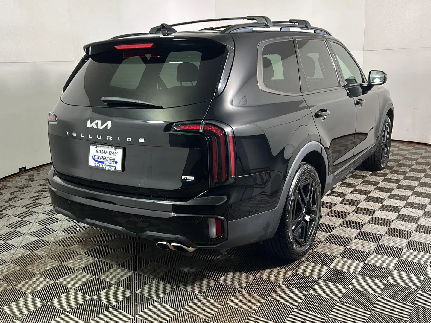 Used 2024 Ebony Black Kia SX X-Line image 6