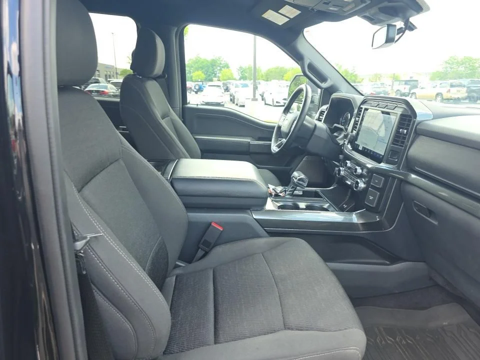Used 2023 Black Metallic Ford XLT image 8