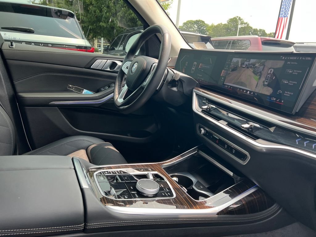 Used 2026 White BMW xDrive40i image 41