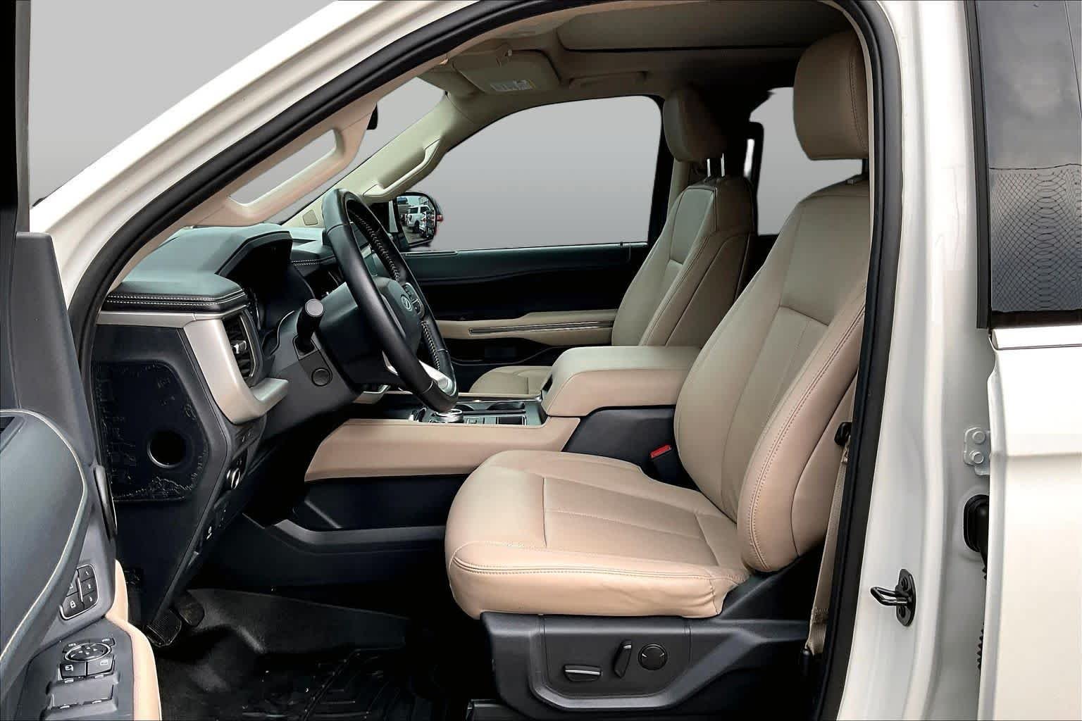 Used 2024 Star White Metallic Tri-Coat Ford XLT image 8