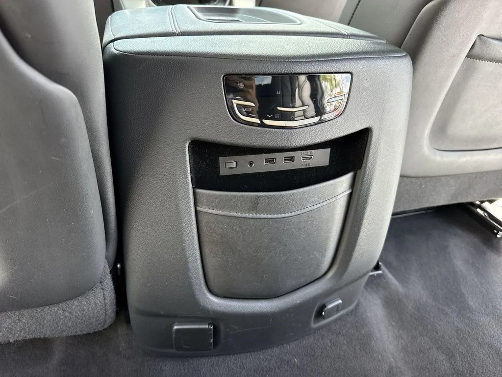 Used 2020 Black Raven Cadillac Luxury image 37