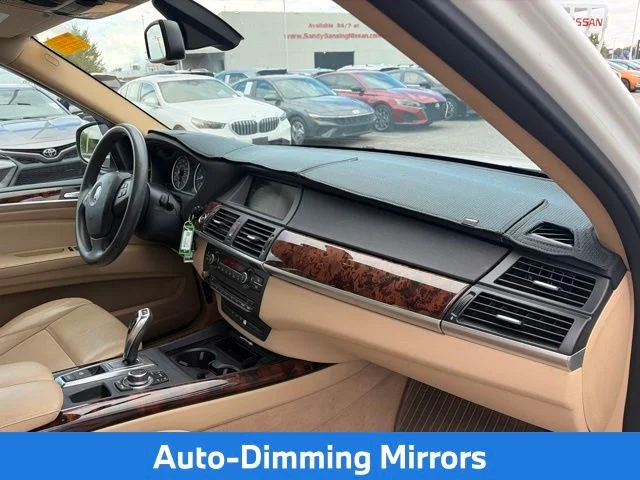 Used 2011 White BMW xDrive35i image 11